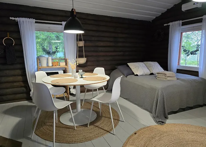 木屋 Rytiniemen Rantamoekki